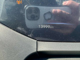 エンジンルームも綺麗に洗浄してから納車致します。普段あまり見ることが無い箇所だからこそ綺麗だと感動しますよね(*&acute;▽`*)