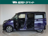 両側スライドドアを採用しています、助手席側は電動式で運転席から開閉できます。(運転席側は手動式です。)