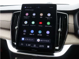 Google搭載のボルボなら、車内にいながら多彩なデジタルライフをお楽しみいただけます。Google Playから必要なアプリをダウンロードして、有意義な移動時間を楽しみましょう。