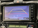 車庫入れや後方操作をサポート!苦手な駐車も安心のバックモニター付きです♪ガイド線も表示されますので、どこまで下がれば良いか目安にもなります☆