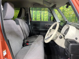 運転席シート廻りは使用感も少なく、良好な状態となっています。丁寧に使われていたことがよくわかりますね。