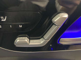 メルセデス・ベンツのシートは人間工学に基づき、疲れにくいシート構成となっております。ぜひ一度ご体感ください。
