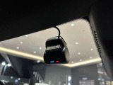 リバース連動型のバックカメラは、精度が良く、バックや縦列駐車もストレスなく止められます。カメラの性能も日々進化しており画質には私たちも驚かされます。ぜひ実車でのご確認をお願い致します。