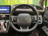 【純正革巻きステアリング】上質な革を使用することで、手にしっかり馴染みとても運転しやすいハンドルです♪