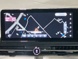 12.3インチワイドディスプレイを採用。情報を同時に表示できる3分割画面も可能。NissanConnect サービスの多様なコンテンツで、セレナと過ごす毎日に驚きと発見を提供します!