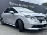 目立つキズの無いキレイなボディの当社元試乗車♪