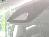 【トヨタセーフティセンス】走行中に前方の車両等を認識し、衝突しそうな時は警報とブレーキで衝突回避と被害軽減をアシスト。より安全にドライブをお楽しみいただけます。