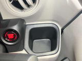 運転席側ドリンクホルダー