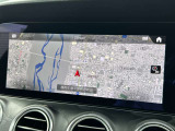 バックカメラにより駐車時の後方確認も楽にできます。