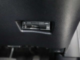 ETC車載器が搭載されているので、高速道路の乗り降りもノンストップで通過できます♪