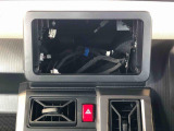 当車両はオーディオレスです。多彩なナビゲーション・オーディオをご用意しております。詳しくは当店スタッフにお問い合わせください。