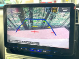 【バックカメラ】駐車時に後方がリアルタイム映像で確認できます。大型商業施設や立体駐車場での駐車時や、夜間のバック時に大活躍!運転スキルに関わらず、今や必須となった装備のひとつです!