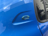 E208の特徴的なエンブレムとなっております。