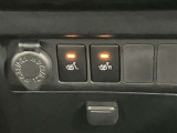 運転席、助手席シートヒーター付きです
