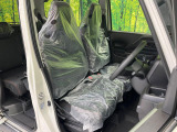 運転席シート廻りは使用感も少なく、良好な状態となっています。丁寧に使われていたことがよくわかりますね。