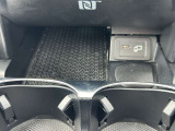 メルセデス・ベンツのシートは人間工学に基づき、疲れにくいシート構成となっております。ぜひ一度ご体感ください。