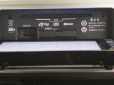ディスプレイオープンでDISCやSDカードの挿入が出来ます♪