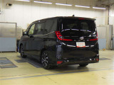 ぜひ現車確認をお願い致します。 商談中、先約等がある場合もございますので、ご来店前にお問合せ下さい。