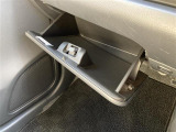 店舗にて現車の確認もいただけますので、お電話で在庫のご確認の上是非ご来店くださいませ!!!