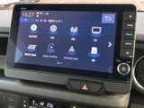 音楽やラジオなどのソースが一覧で表示され、使いたい音源を画面から選べます。アイコンごとに内容を確認しやすく、好みに合わせた音楽の利用に便利です。