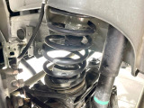 お車を安心してお乗りいただく為には、足回りの定期点検が欠かせません。サービスサポート(有償保証)では無料点検もご提供しており、安心のカーライフをお過ごしいただけるサポート体制が整っています。