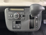 【オートエアコン付き】 オートエアコンで操作も簡単です♪寒い冬も暑い夏でも車内快適!