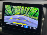 【バックカメラ】駐車時に後方がリアルタイム映像で確認できます。大型商業施設や立体駐車場での駐車時や、夜間のバック時に大活躍!運転スキルに関わらず、今や必須となった装備のひとつです!