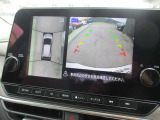 周囲の状況が分かるアラウンドビューモニター搭載。苦手な縦列駐車もこれがあれば安心ですね。
