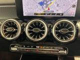 総在庫で600台ほどの取り扱いがございます。弊社デモカー使用の車両やメーカー使用の車両などもご紹介ができます。