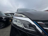【ライトランプ】暗い夜道やトンネル内など明るい光で照らして運転をサポート。危険な暗所もこれで安心!