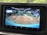 【バックカメラ】駐車時に後方がリアルタイム映像で確認できます。大型商業施設や立体駐車場での駐車時や、夜間のバック時に大活躍!運転スキルに関わらず、今や必須となった装備のひとつです!