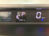 弊社営業時間は朝10:00から夕方18:00まで、毎週火曜日が定休日となっています。