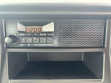 AM/FMラジオです。スピーカは内蔵です。