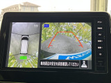 安全確認に役立つアラウンドビューモニターを搭載。駐車や狭い場所での運転をサポートし、安心して運転を楽しめます。