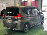 ホンダセンシング装着車となっております。衝突軽減ブレーキ、誤発進抑制機能、歩行者事故低減ステアリング、路外逸脱抑制機能、アダプティブクルーズコントロール、車線維持支援システム他、安全運転を幅広く支援。