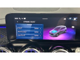 バックカメラにより駐車時の後方確認も楽にできます。