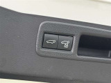 【パワーバックドア】ボタン一つでドアの開閉も楽々操作できます。