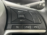 【クルーズコントロール】高速道路もラクラク走行。アクセルを離しても一定速度で走行ができ、長距離運転時の負担を軽減!加速・減速も簡単なスイッチ操作で調整できます。