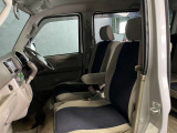 ここまで閲覧頂きありがとうございます♪当店は、滋賀県甲賀市の田舎町で車関連のトータルサービスをしております!お買い得な車両を常時40台以上展示しております♪