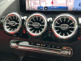 メルセデス・ベンツの定める厳しい基準をクリアしたお車のみをご案内させて頂きます。「認定中古車」は納車前整備がポイントです。販売するに相応しい車両の選定と、納車前整備に力を注いでおります。
