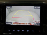 バックモニター装着車は後退時の強い味方です♪車庫入れや縦列駐車の際、後退操作の参考になるガイドラインをナビ画面に表示します。