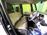 運転席シート廻りは使用感も少なく、良好な状態となっています。丁寧に使われていたことがよくわかりますね。