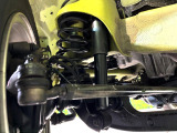 お車を安心してお乗りいただく為には、足回りの定期点検が欠かせません。サービスサポート(有償保証)では無料点検もご提供しており、安心のカーライフをお過ごしいただけるサポート体制が整っています。
