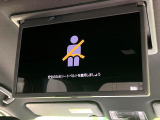 【フリップダウンモニター】大画面モニターで後席でもエンタメをお楽しみいただけます。小さなお子様にも大人気の装備です♪