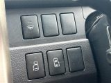 【 両側パワースライドドア 】運転席から後席スライドドアを開け閉めできます!//