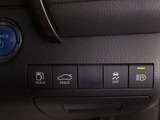 ★使いやすさや安全性を追求したステアリング周り!高級車ゆえにスイッチ類が多いのも特徴ですね!考え尽くされた配置ですぐに使いこなす事が出来ますのでご安心下さい!是非、体感してみて下さい!!