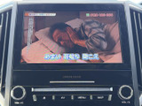 テレビ番組を画面で楽しめる装備です。停車中の待ち時間などに映像を視聴でき、音声や画面を通じてくつろぎのひとときを過ごしたい場面に便利です。