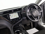 ★使いやすさや安全性を追求したステアリング周り!高級車ゆえにスイッチ類が多いのも特徴ですね!考え尽くされた配置ですぐに使いこなす事が出来ますのでご安心下さい!是非、体感してみて下さい!!