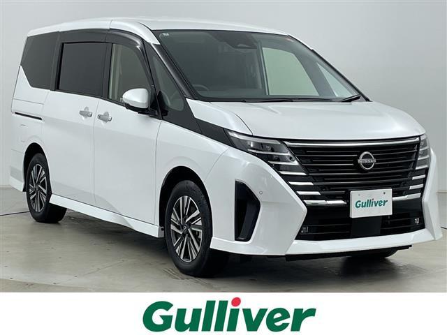 セレナ 1.4 e-4ORCE ハイウェイスターV 4WD ワンオーナー