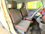 ドライバーによって運転しやすいポジションは異なり、あの車はどうなのか不安なこともありますよね。気になるお車は店頭で乗り込んでご確認いただけます♪